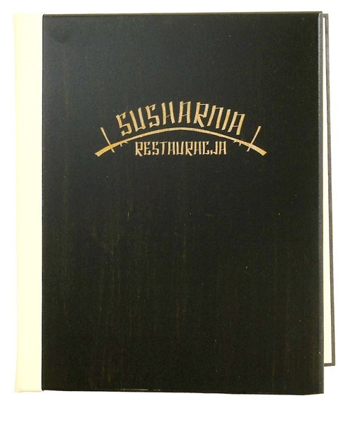 Karta menu nr 131 - karta drewniana bejcowana na czarno,  logo wypalone w kolorze drewna